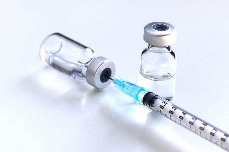 フランスのワクチン接種と医療の充実：魅力的な国の安心への取り組み